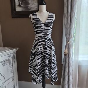 Metaphor Black and White V-Neck High-Low Fit-and-Flare Dress